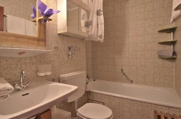 Bergkristall Апартаменти *